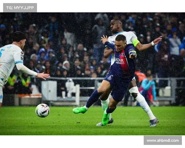 法甲联赛决赛巅峰对决精彩瞬间回顾 激情碰撞与逆袭时刻尽显雄风