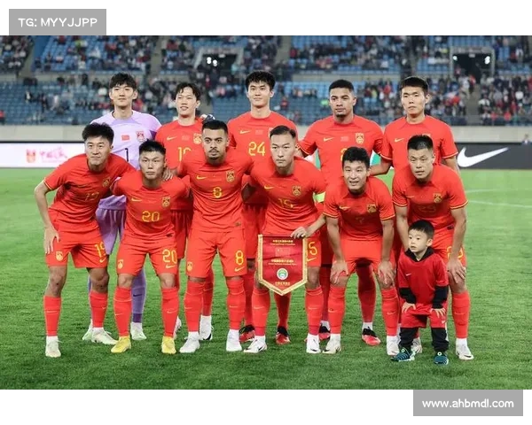 如何查询中国足球队与越南队比赛的具体时间安排和直播信息